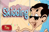 Play Mr Bean Skidding now!